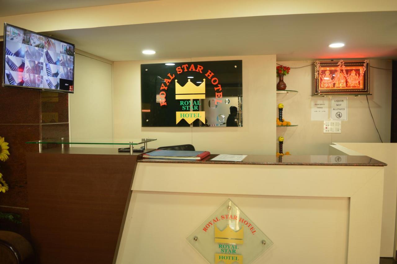Royal Star Hotels Bangalore Exterior foto