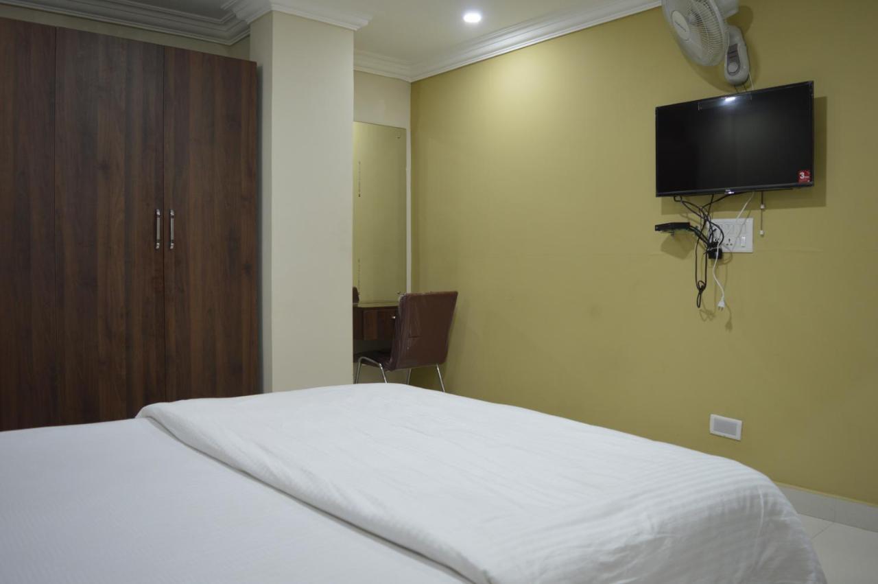 Royal Star Hotels Bangalore Exterior foto